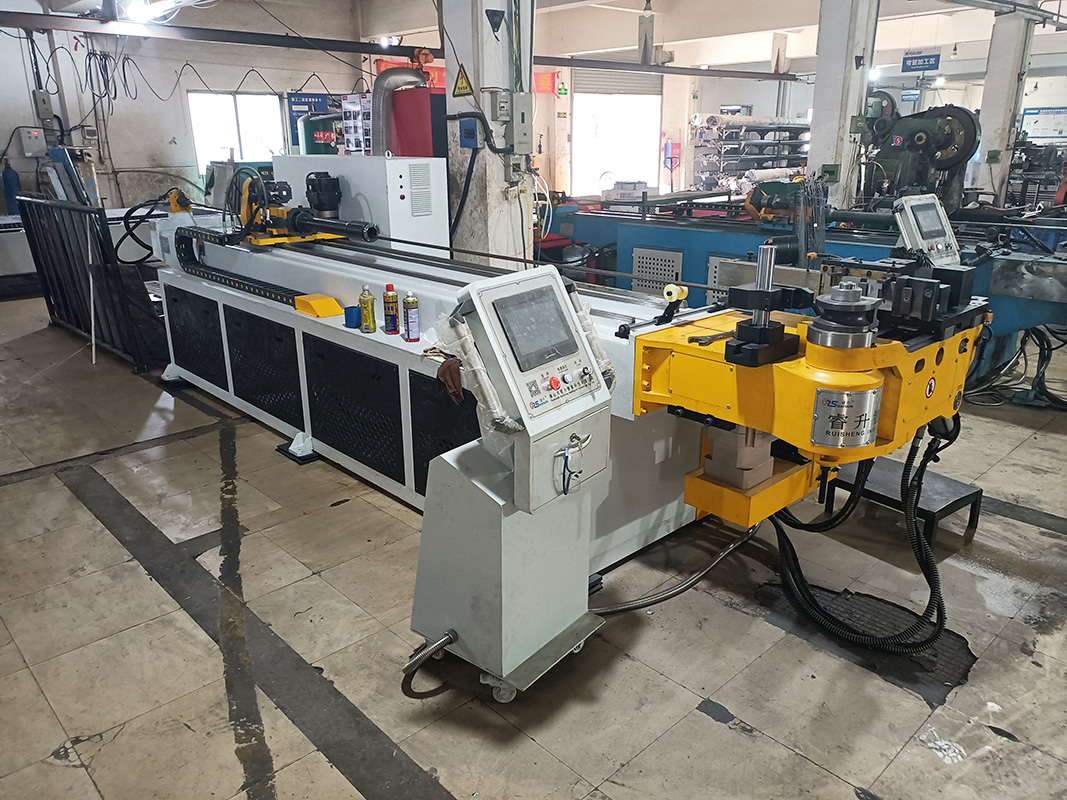Tube bending equipment